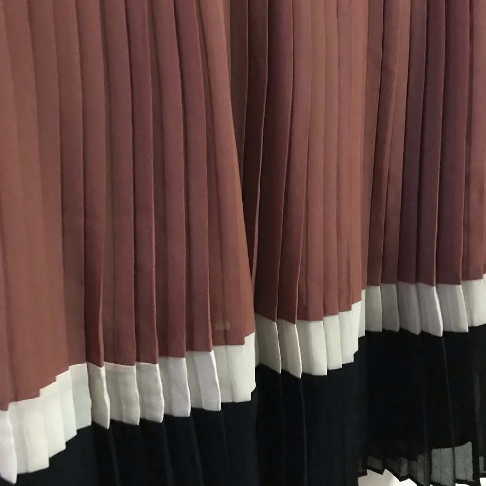Brown, White, Black Colorblocked Pleated Skirt